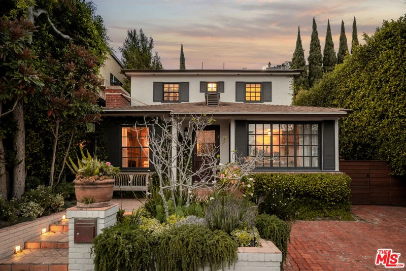 9027 Phyllis Avenue, West Hollywood, CA 90069