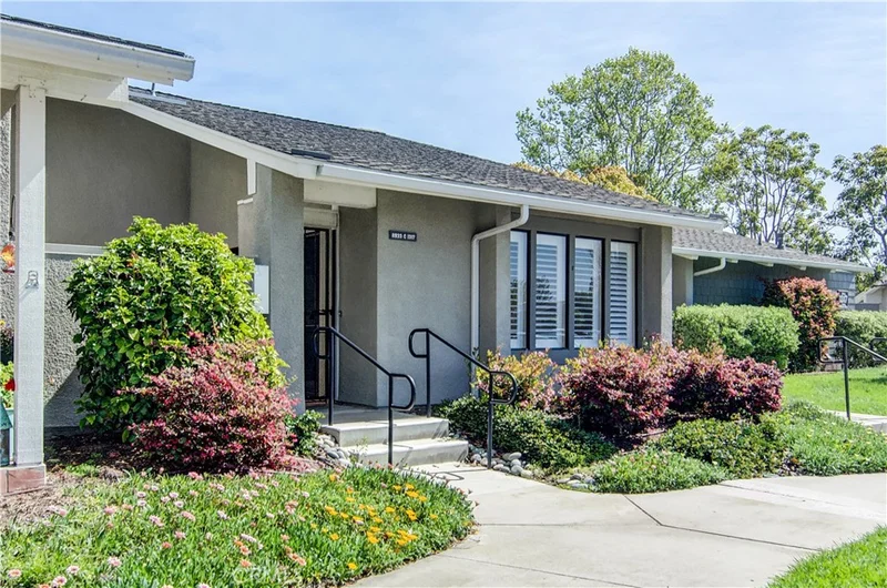 8933 Amador Circle 1317C, Huntington Beach, CA 92646