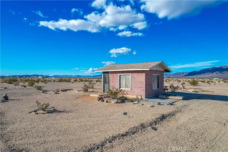 84655 Raymond Drive, 29 Palms, CA 92277