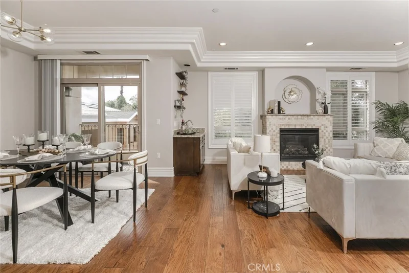 11582 Moorpark Street 203, Studio City, CA 91602
