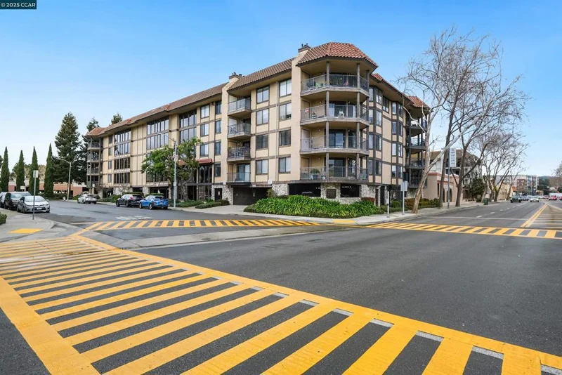 1132 Carpentier St 210, San Leandro, CA 94577