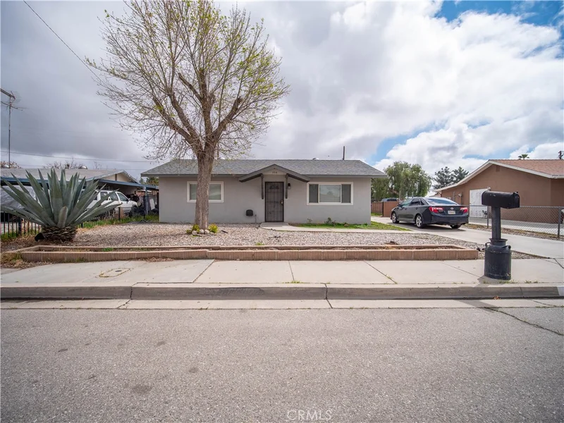 554 E 3rd Street, San Jacinto, CA 92583