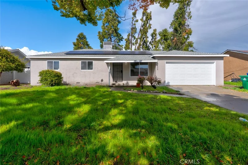 225 E Clinton Avenue, Atwater, CA 95301