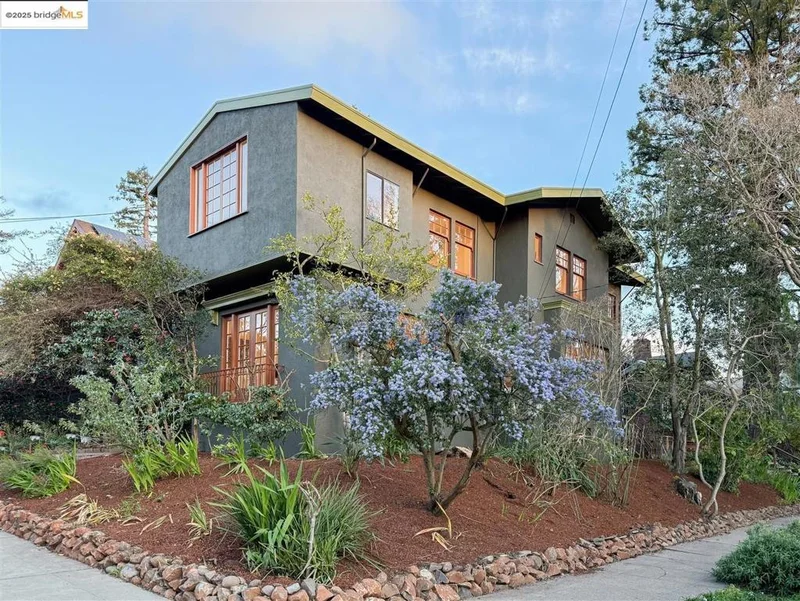 2600 Woolsey Street, Berkeley, CA 94705