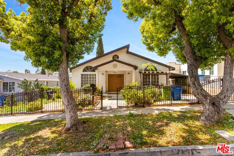 2956 W Avenue 35, Los Angeles, CA 90065