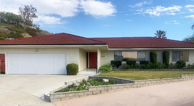 1000 Principia Drive, Glendale, CA 91206