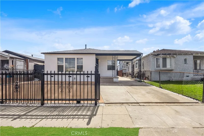 422 E 104th Street, Los Angeles, CA 90003