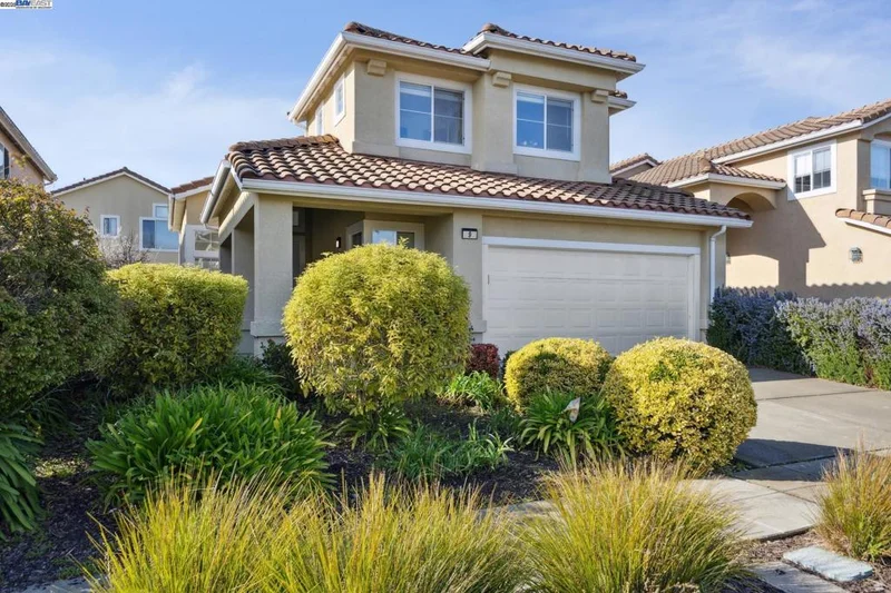 9 Cotella Ct, Alameda, CA 94502