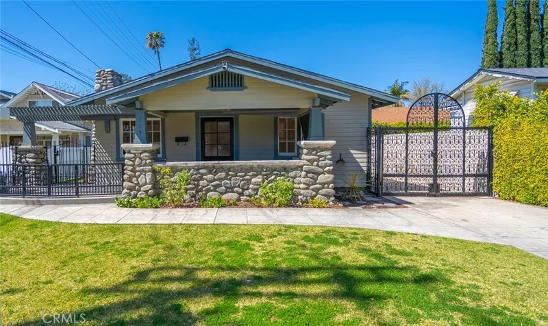 115 N Alta Vista Avenue, Monrovia, CA 91016
