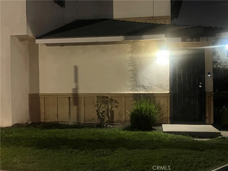 1 Lariat Lane, Carson, CA 90745