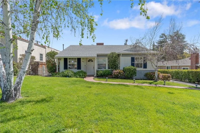 4618 Grand Avenue, La Canada Flintridge, CA 91011