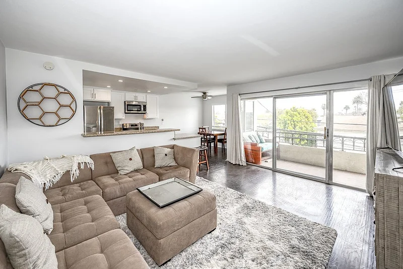 420 Redondo Avenue 207, Long Beach, CA 90814