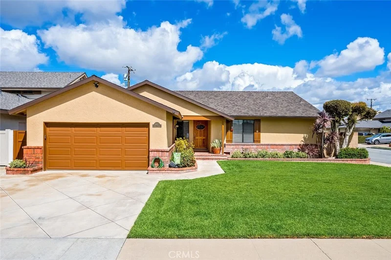 4607 Lemon Cir, Cypress, CA 90630