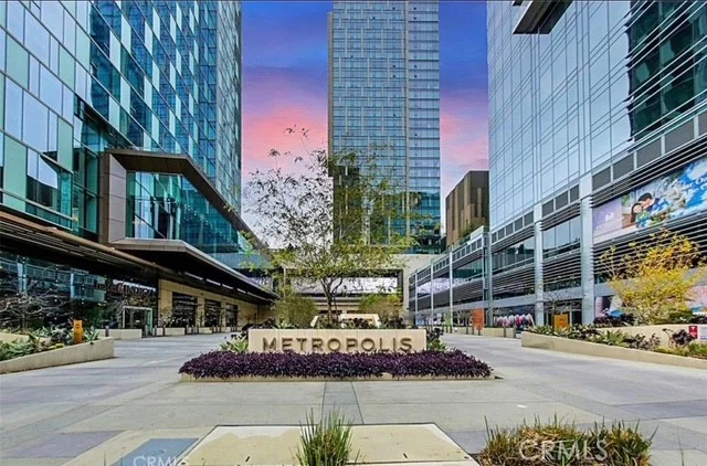 889 Francisco Street 1811, Los Angeles, CA 90017