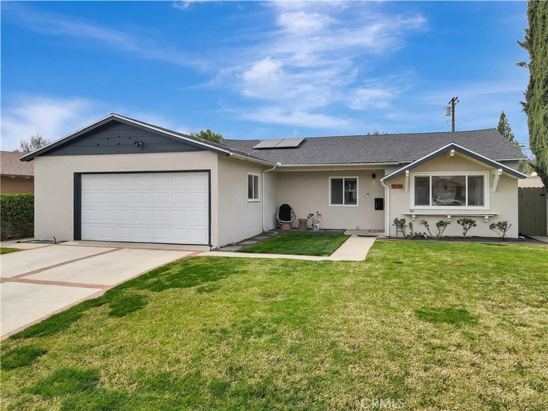7731 Minstrel Avenue, Canoga Park, CA 91304