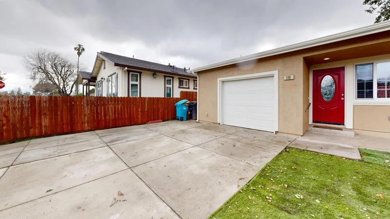 616 Bell Street, East Palo Alto, CA 94303