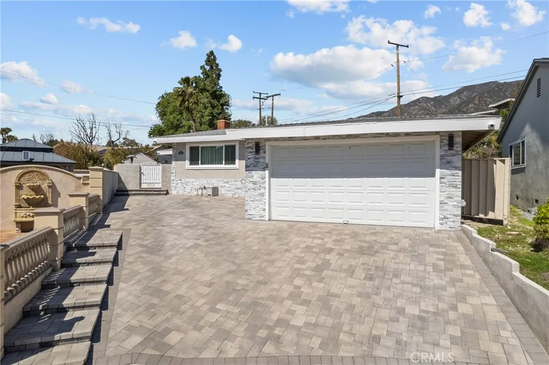 4613 Hume Avenue, La Crescenta, CA 91214