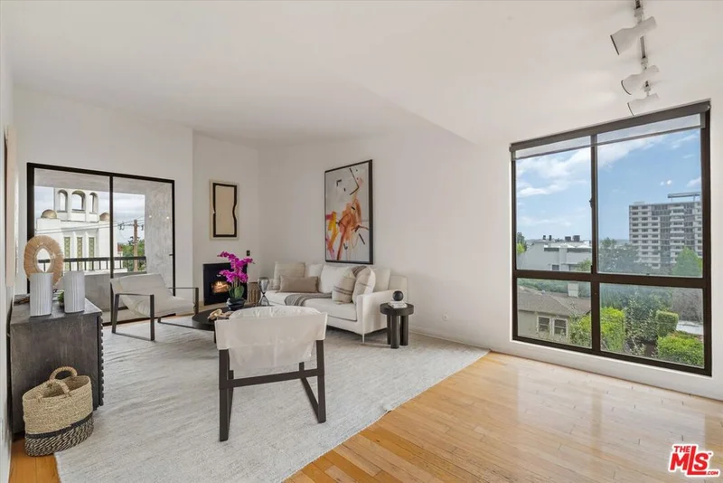906 N Doheny Drive 417, West Hollywood, CA 90069