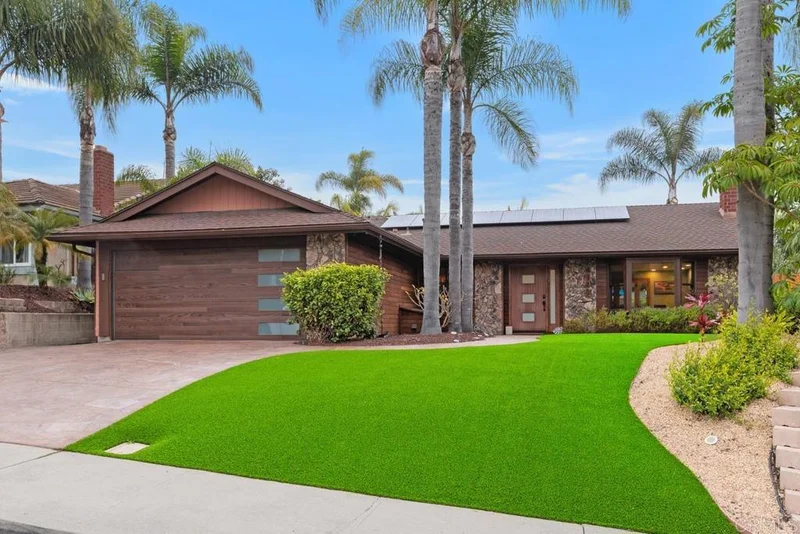 4140 Trieste Drive, Carlsbad, CA 92010