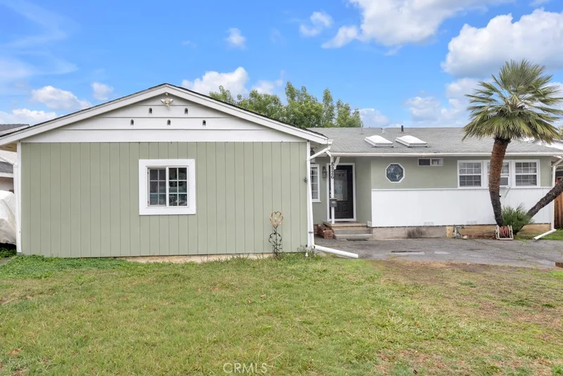8926 Swinton Avenue, North Hills, CA 91343