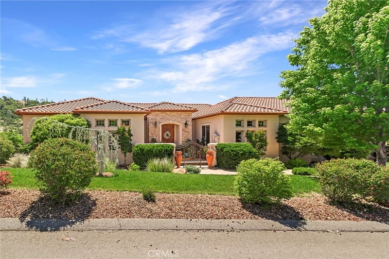 869 Whispering Winds Lane, Chico, CA 95928