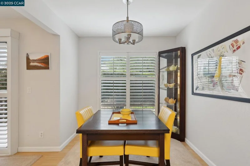 460 N Civic Dr 108, Walnut Creek, CA 94596