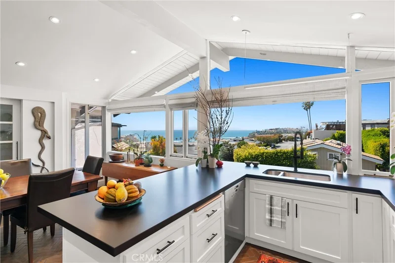300 Emerald Bay, Laguna Beach, CA 92651