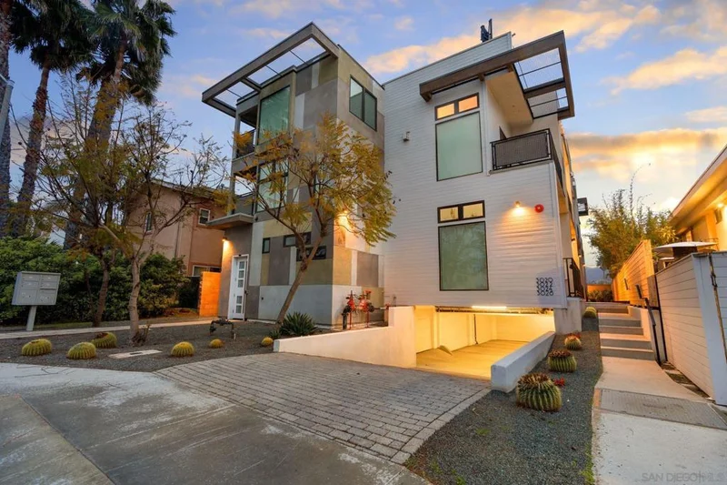 3022 Fenelon St, San Diego, CA 92106