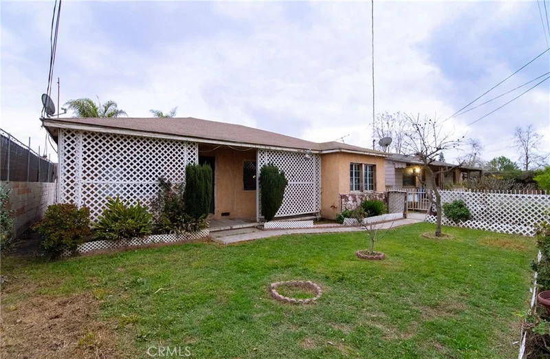 1126 S Center Avenue, Compton, CA 90220