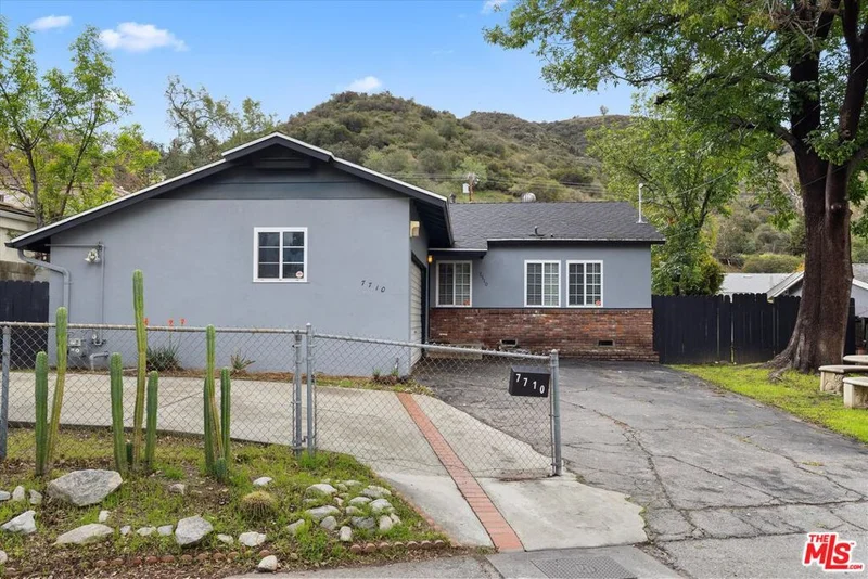 7710 Thousand Oaks Drive, Tujunga, CA 91042