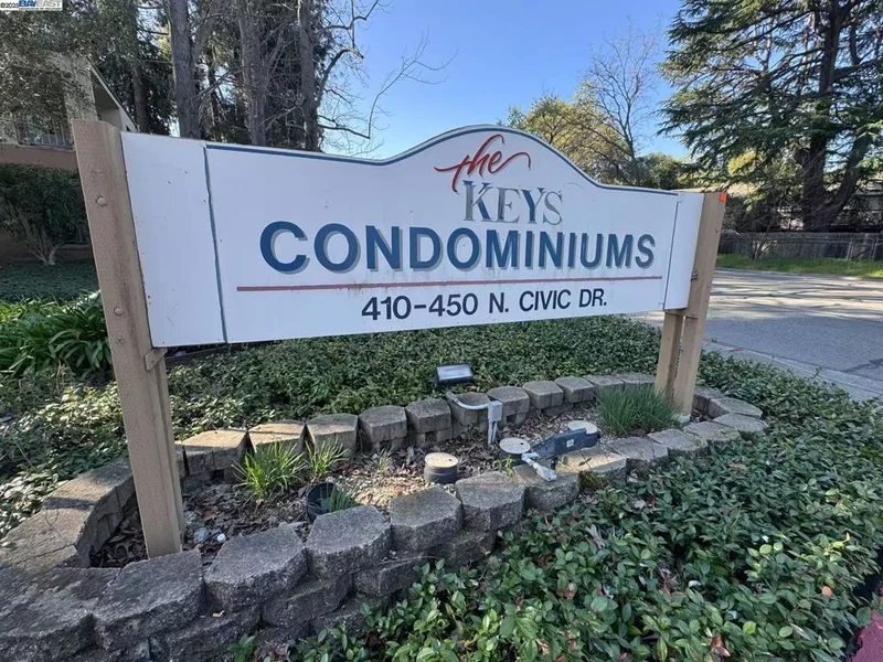 430 N Civic Dr 308, Walnut Creek, CA 94596