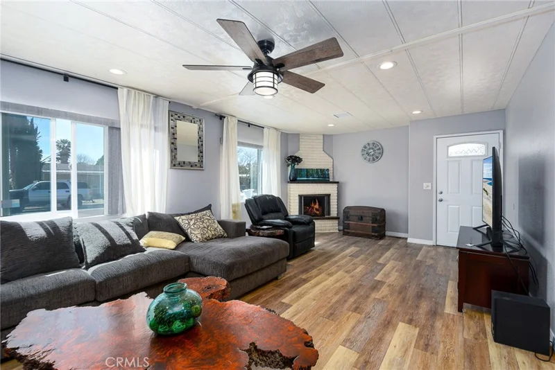 43398 Dessie Way, Hemet, CA 92544