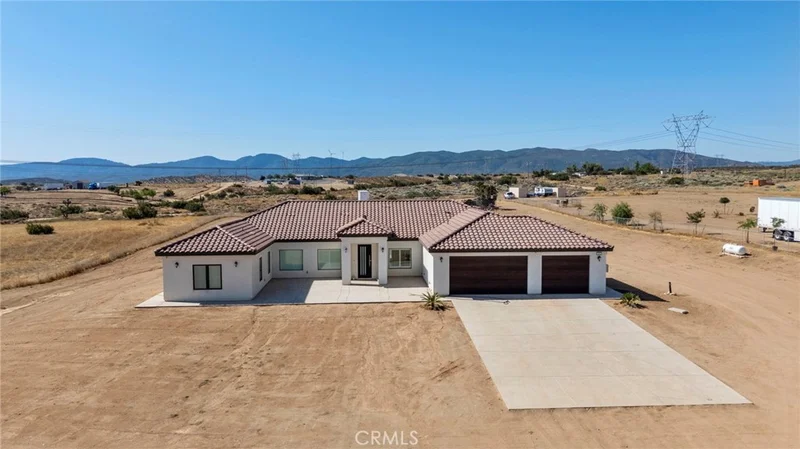 12451 Meadowlark Avenue, Oak Hills, CA 92344