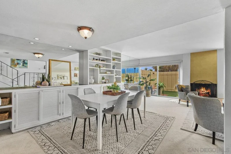 4347 Loma Riviera Ct, San Diego, CA 92110