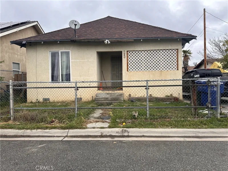 520 Lake Street, Bakersfield, CA 93305