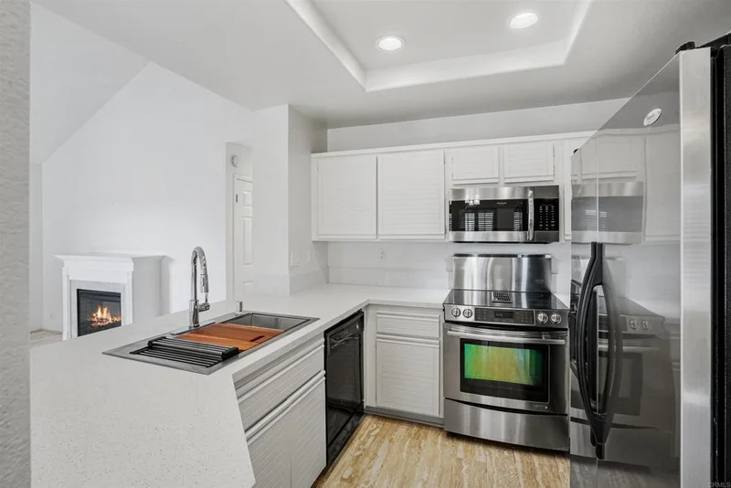 27 Baycrest Court, Newport Beach, CA 92660