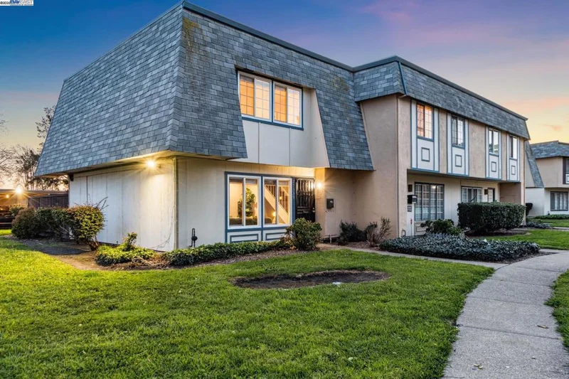 27539 Ponderosa Ct, Hayward, CA 94545