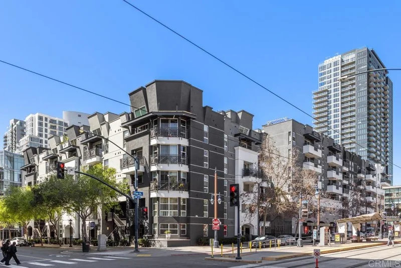 550 Park Boulevard 2405, San Diego, CA 92101