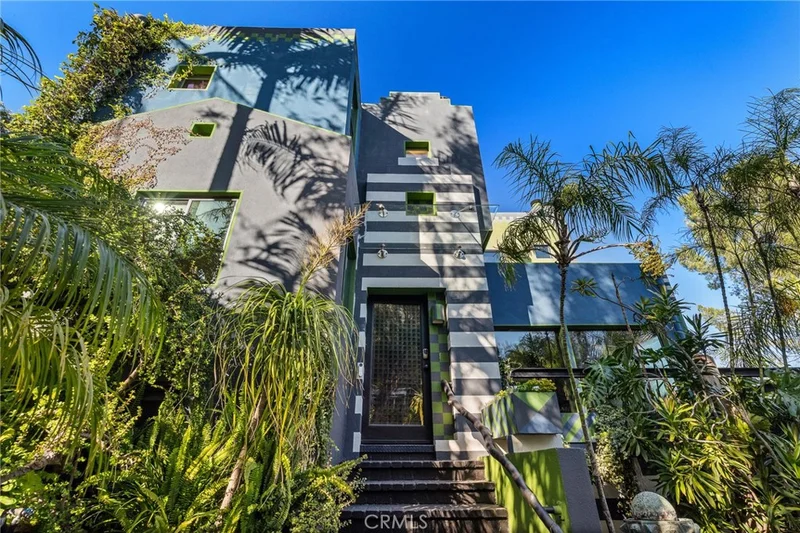 6907 Treasure Trail