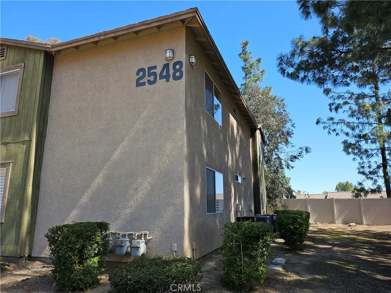 2548 Avenida Del 104, Corona, CA 92882