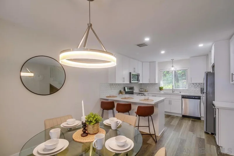 4278 5th, San Diego, CA 92103