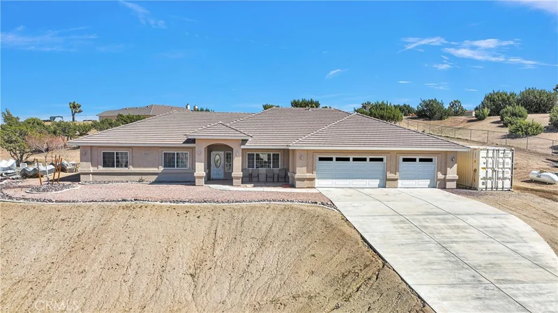 8485 Salem Avenue, Oak Hills, CA 92344