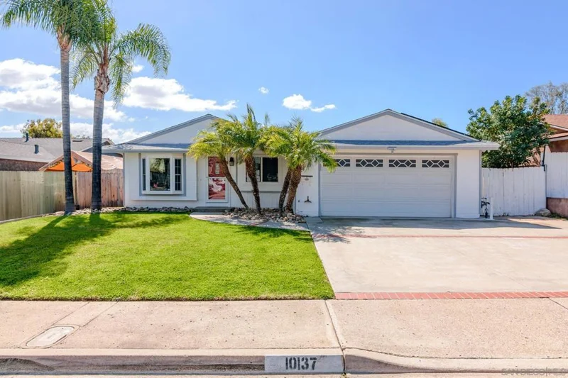 10137 Beck Dr, Santee, CA 92071