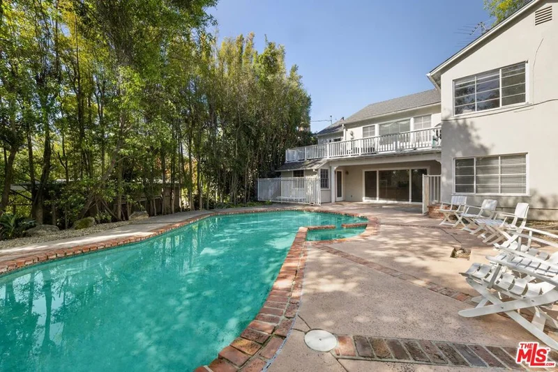 432 N Bonhill Road, Los Angeles, CA 90049