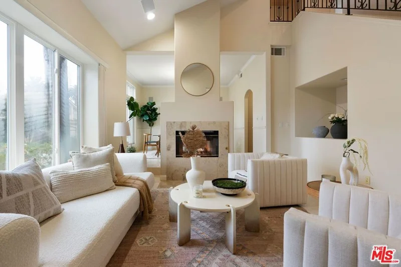 11825 Rowles Court, Los Angeles, CA 90066