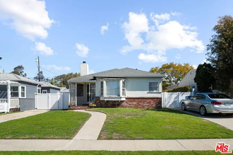 2956 Kelton Avenue, Los Angeles, CA 90064