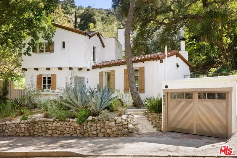 8632 Wonderland Avenue, Los Angeles, CA 90046