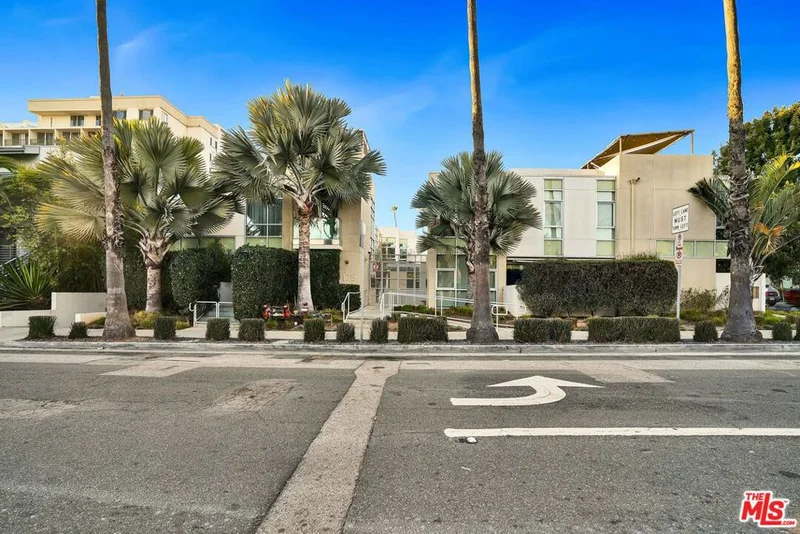 125 Pacific Street 6, Santa Monica, CA 90405