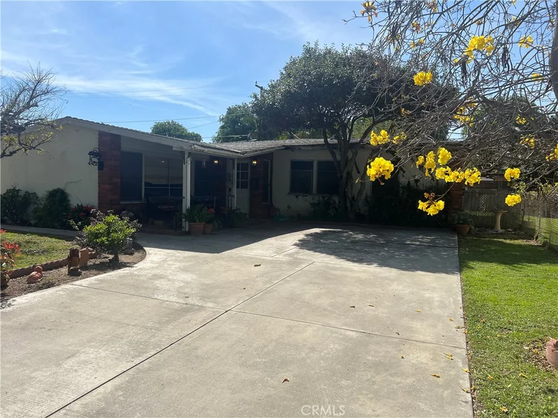 421 N Locust Drive, Fullerton, CA 92833