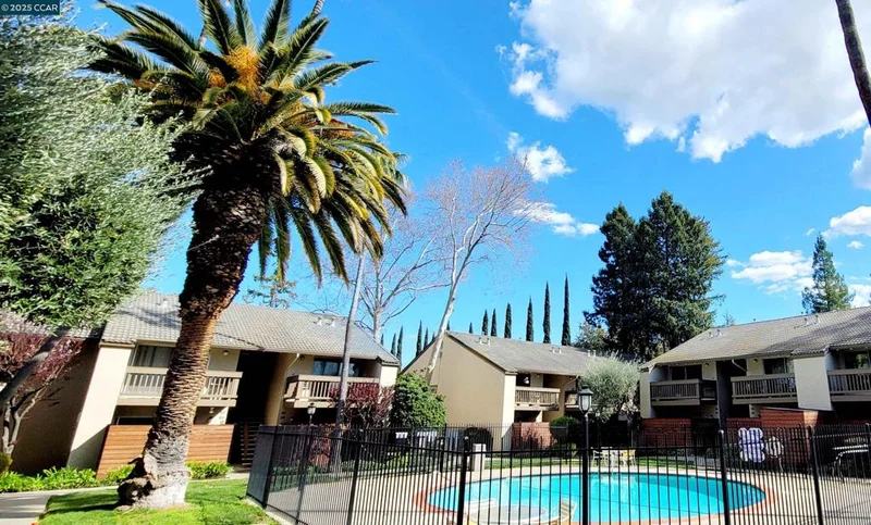 2730 Oak Rd 54, Walnut Creek, CA 94597